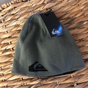 Quicksilver beanie hat